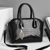 LoveFery - Fashion Quality Snake Print Women's Bag New European and American Retro Shell Handbag Fashion Messenger Bag Lady Shoulder Bag