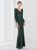 Temperament long sleeved evening dress