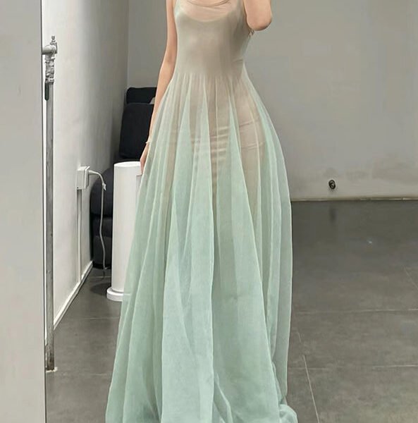 Elegant Light Green O-Neck Tulle Spaghetti Strap Dress Sleeveless